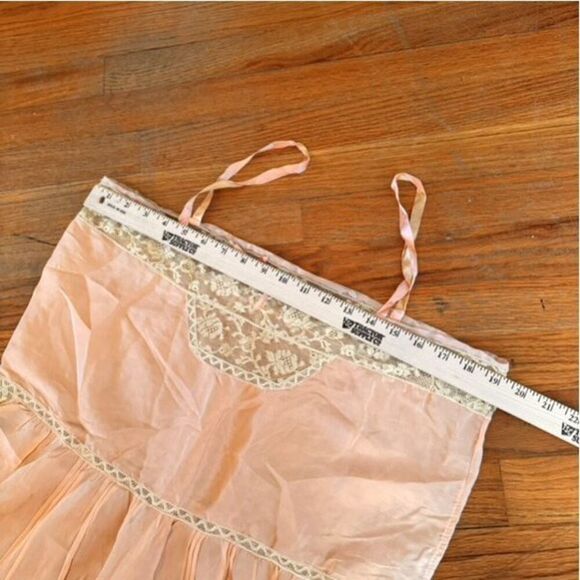 Vintage 1950’s Pink Silk Lace Romper Teddy Lingerie Size XL(40) - Picture 9 of 10